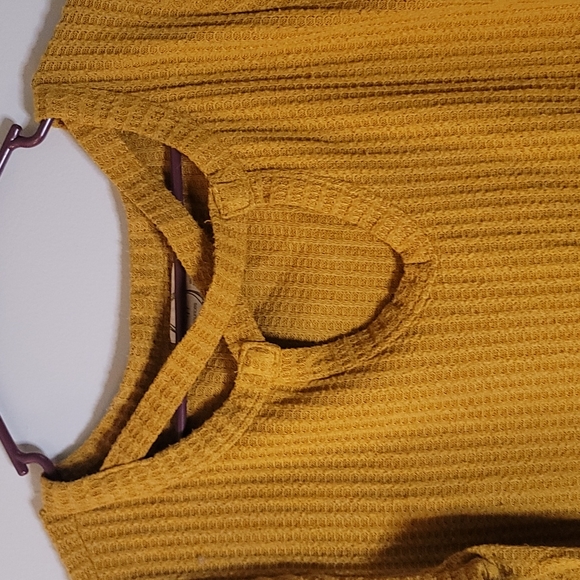 Maurices M mustard waffleknit top - Picture 2 of 4